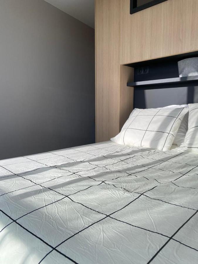 Le Cali, P2 Cabine Dans Une Residence Avec Piscine, Vue Mer Et Parking Prive La Grande Motte Luaran gambar